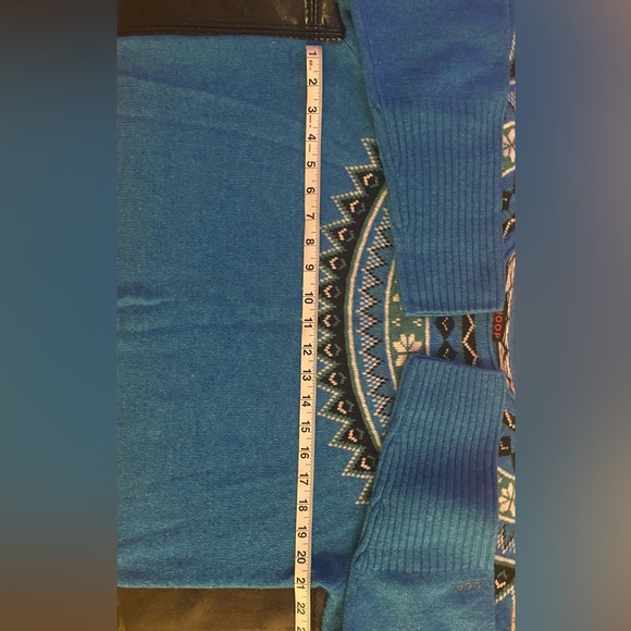 Skhoop brand Scandinavian wool sweater with fair isle pattern. Size XL. - Picture 5 of 6
